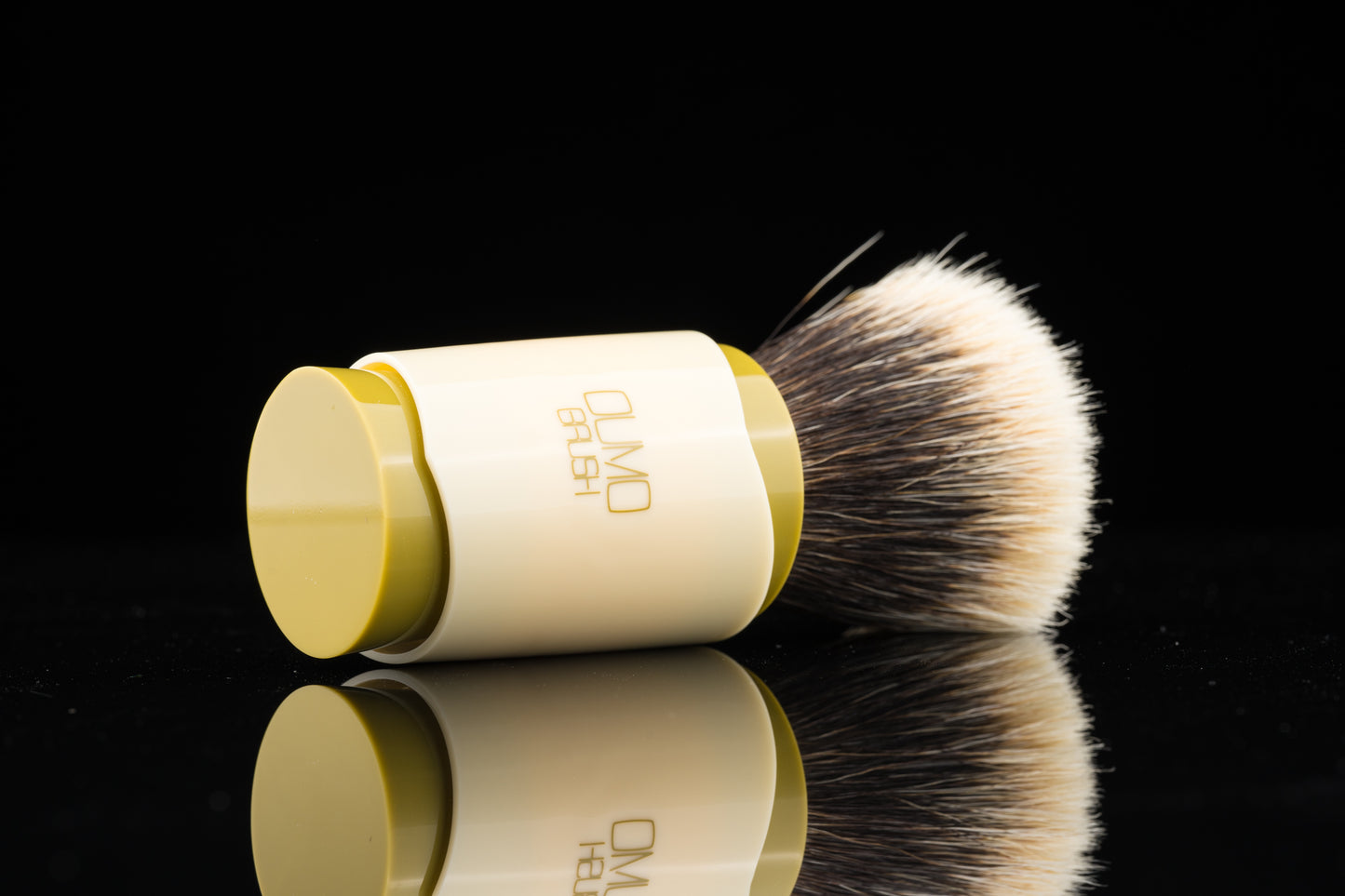 儒(Confucianism) - Chinese Tea Limited edition shaving brush