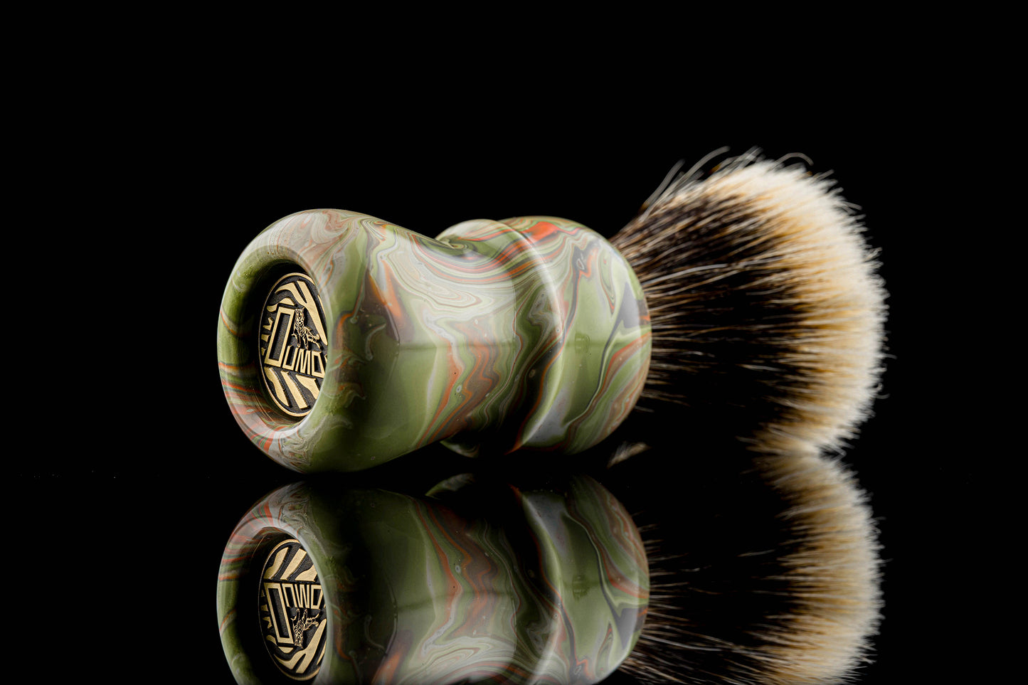 Fluid Art - Compass - Macaron shaving brush handle