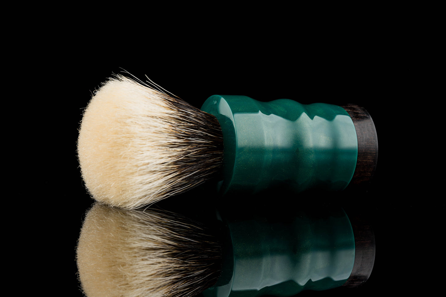 极-肆 - 绿墨金流 shaving brush handle