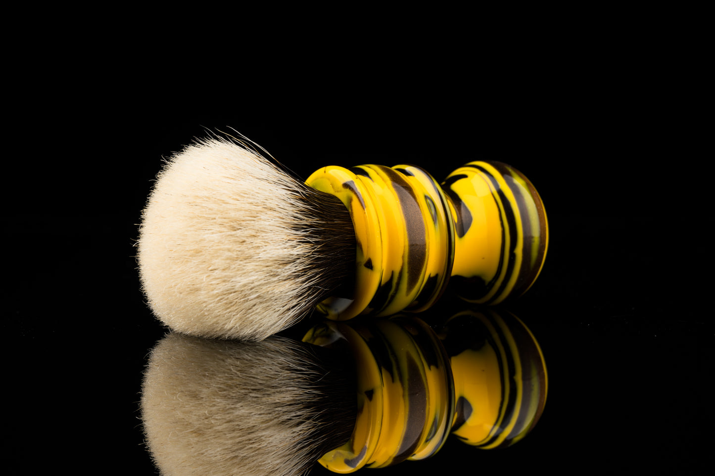 Venus - ‘Bumblebee’ shaving brush handle