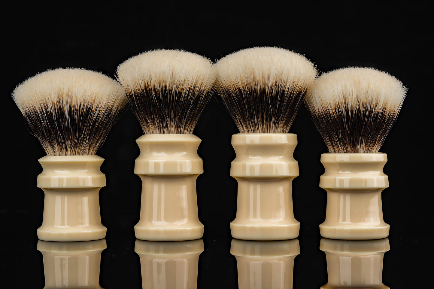 DING(鼎) - Ornament from the Emperor shaving brush handle