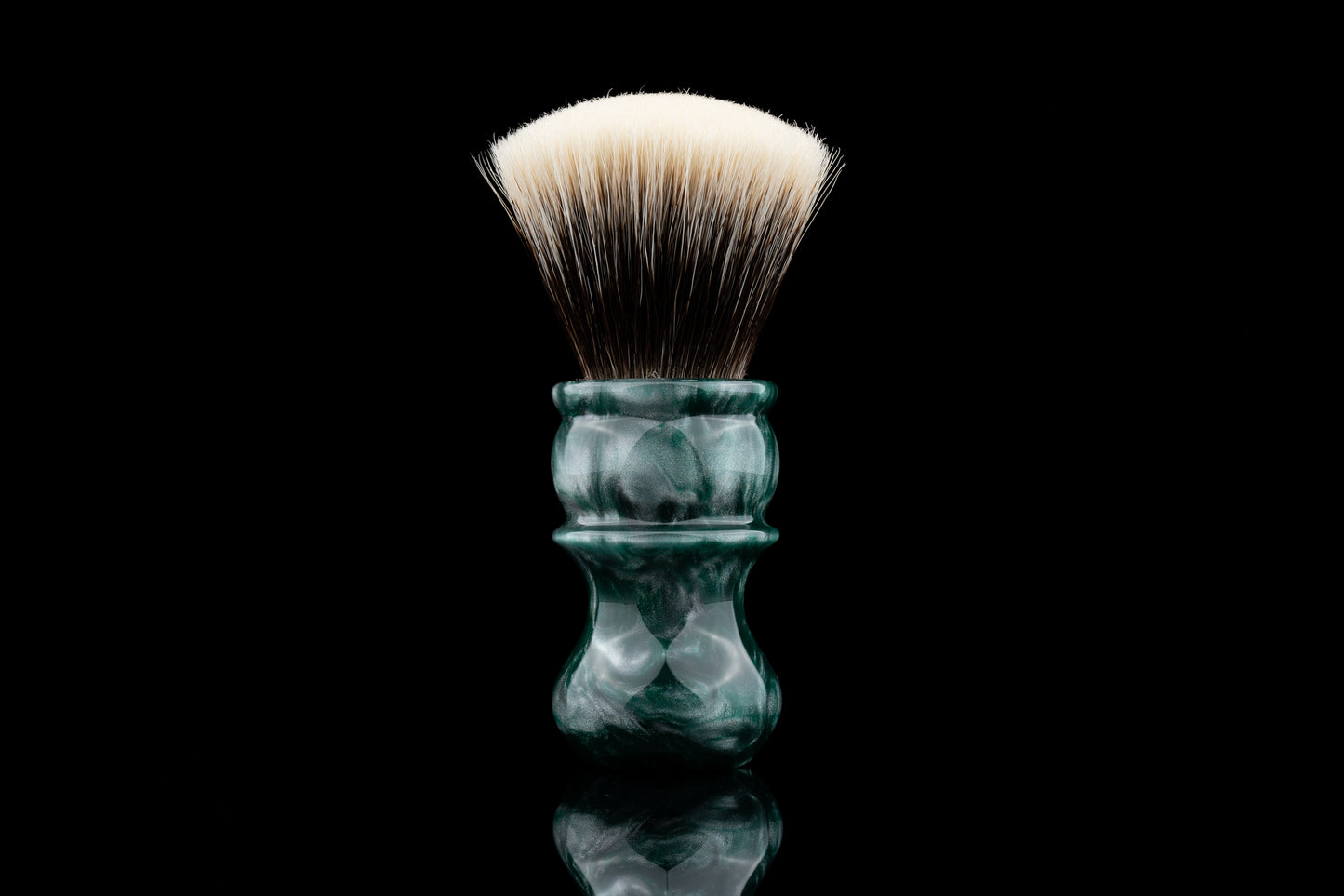 Venus(L)- Beyond the Arctic shaving brush handle
