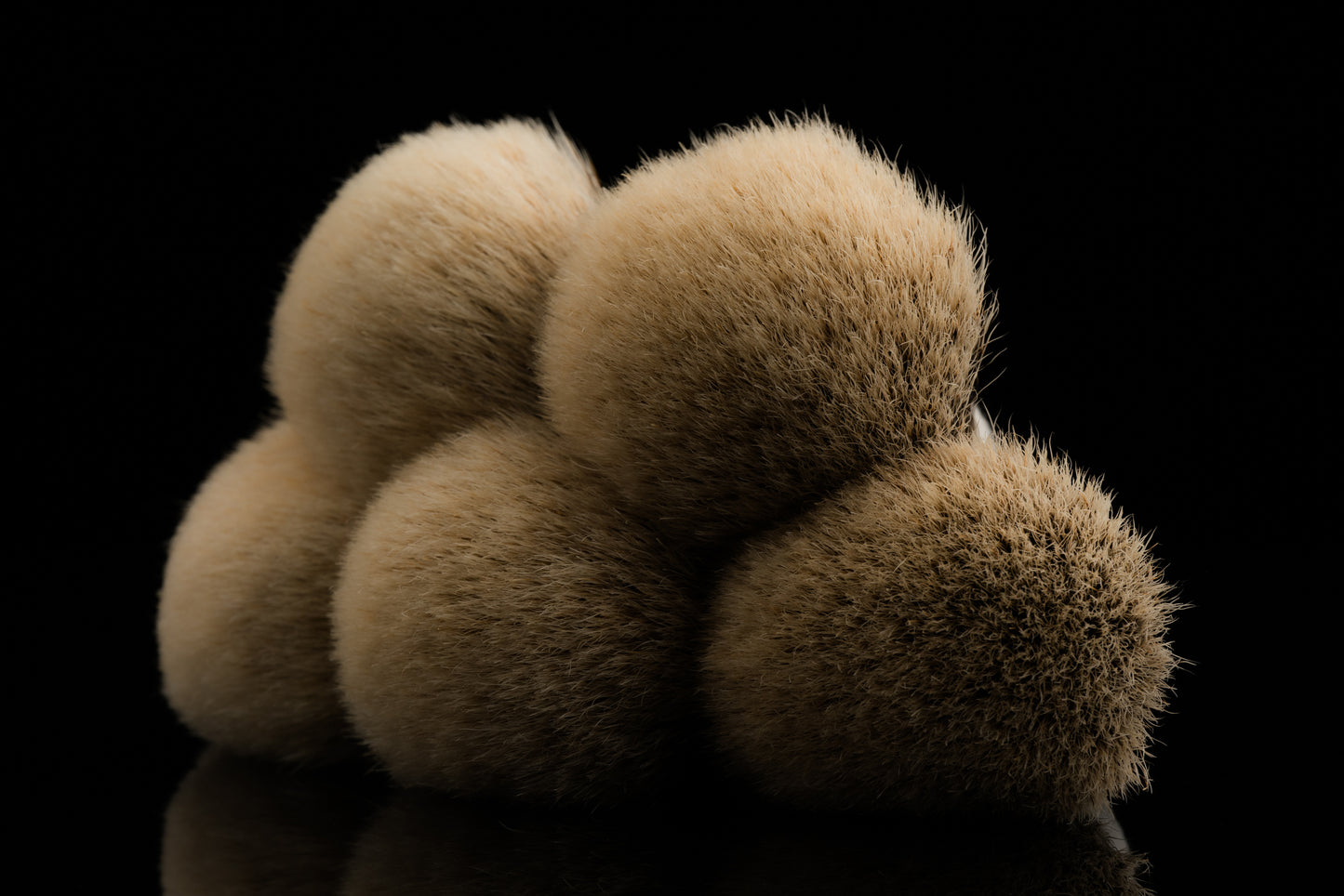 Manchuria M-9 finest two band badger handtied knot