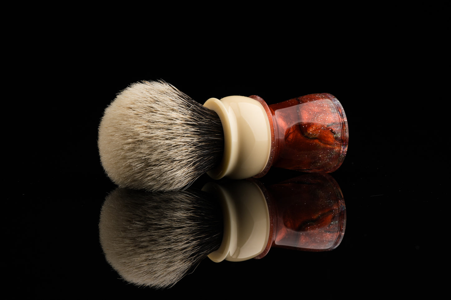 Exceed-贰-Glaze-'Crimson' shaving brush handle
