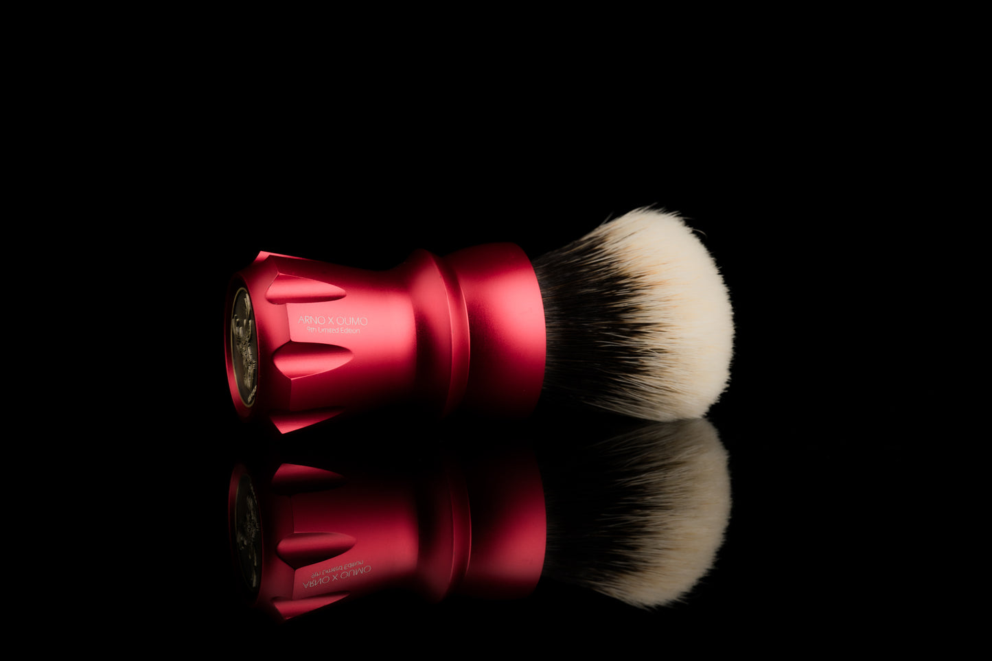 OUMO X ARNO - Metal Shark-1 - Chinese Red shaving brush handle