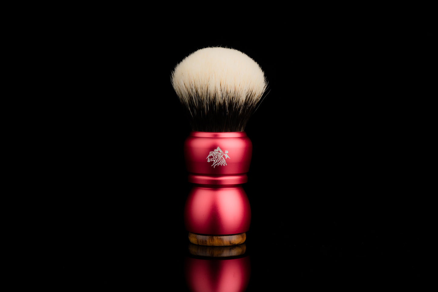 Metal Exceed-伍 - Chinese Red shaving brush handle