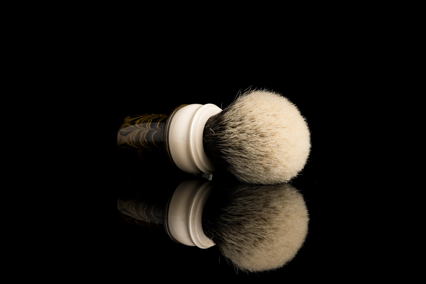 Tulip - Ebonite Hybird -‘Rider‘ shaving brush handle