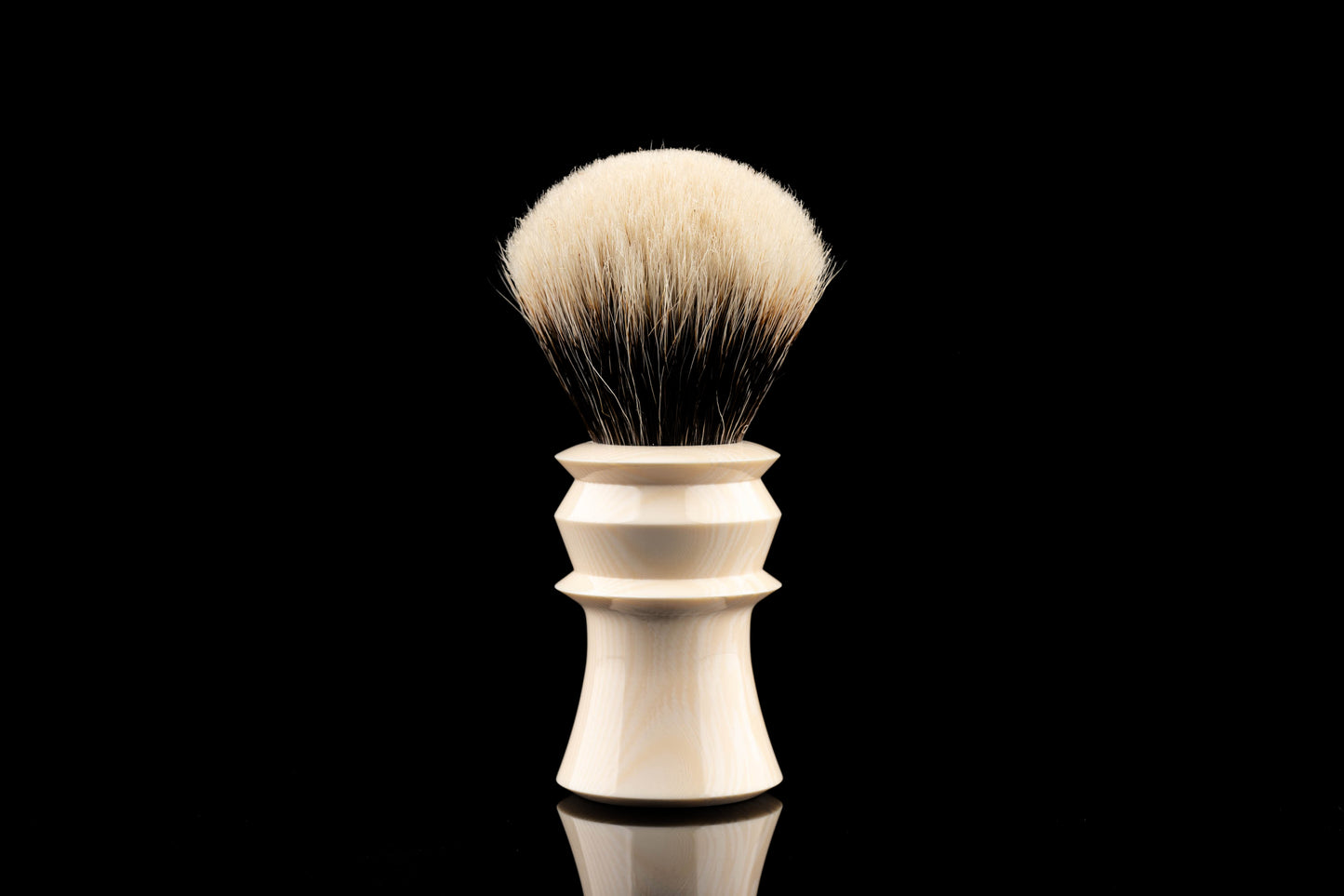 Ebonite Limited Customisation Shaving Brush Handle - Big Hand