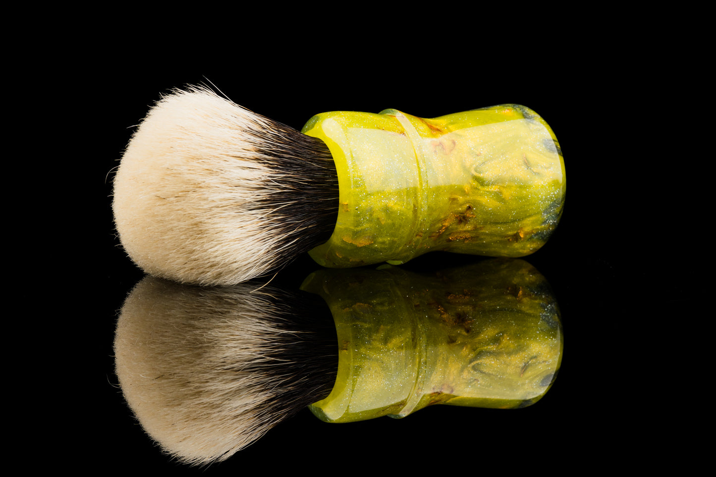 Warhammer - Glaze - ‘Yellow coral’  shaving brush handle