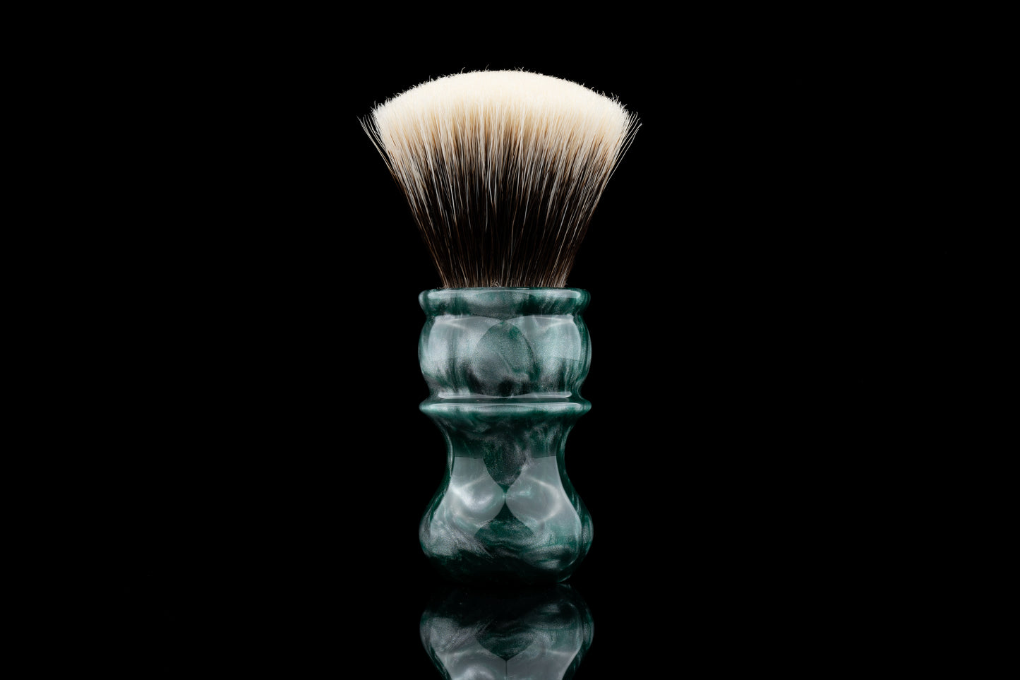 Venus（L）- Beyond the Arctic shaving brush handle